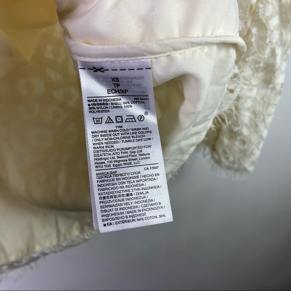 GAP XS Extra Small Women's Ivory Lace Cotton Blend Top 3/4 Bell Sleeves Lined - Picture 7 of 8